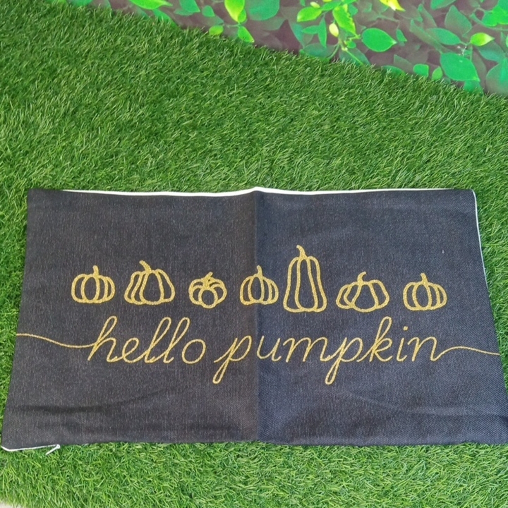 💩 Black and Gold 'Hello Pumpkin' Pillow Case